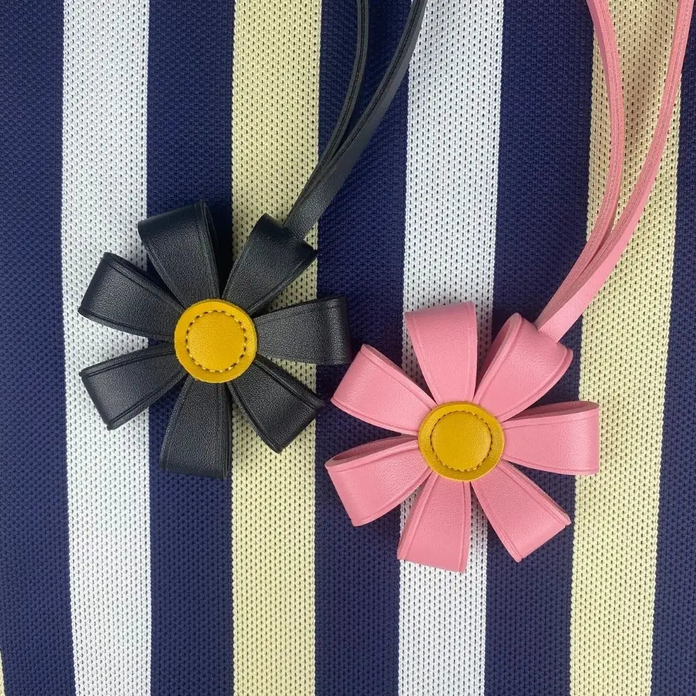 Vicenza Daisy Charm by Vicenza